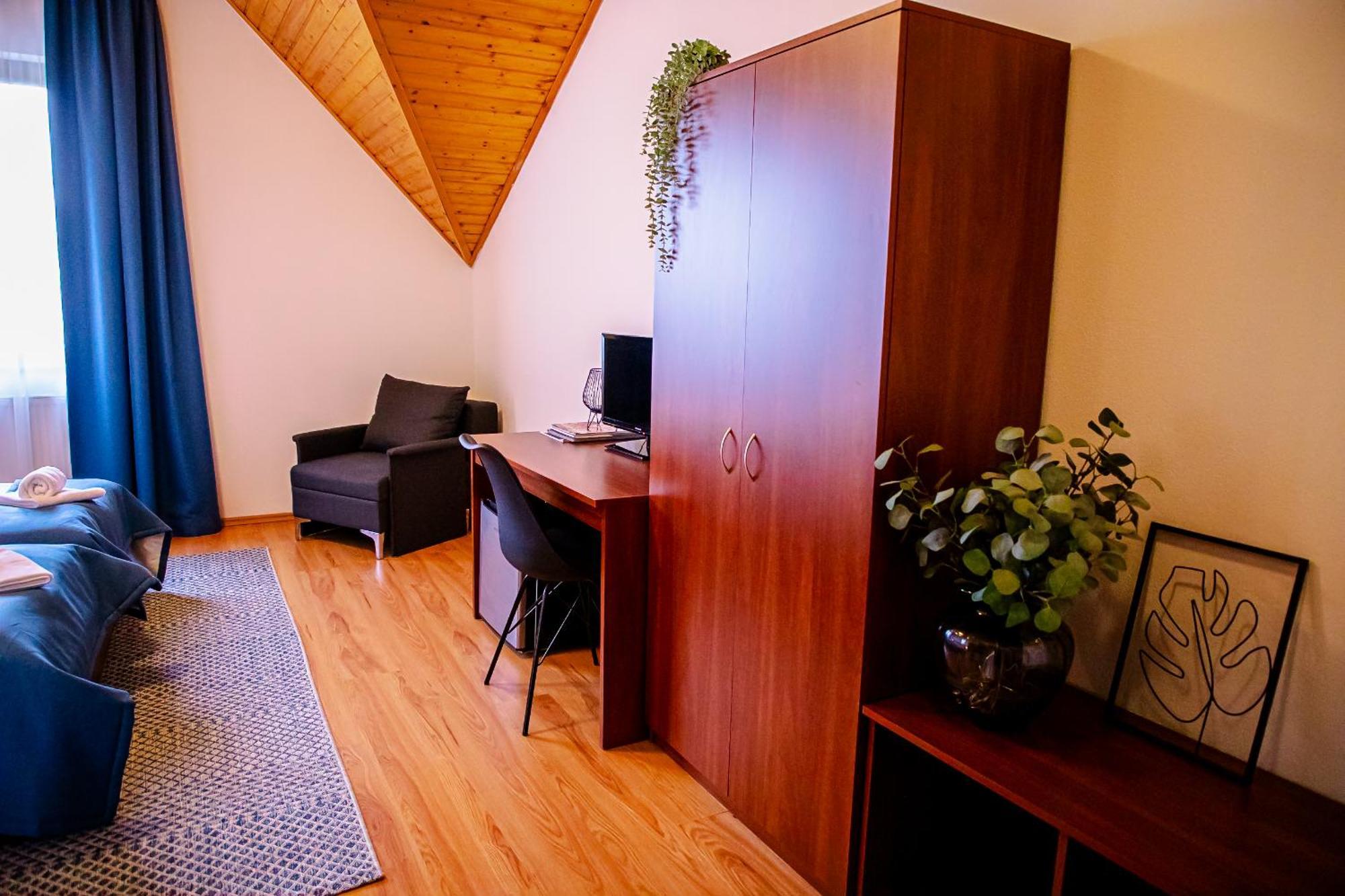 Hotel Rozalka เปซิโนค ภายนอก รูปภาพ