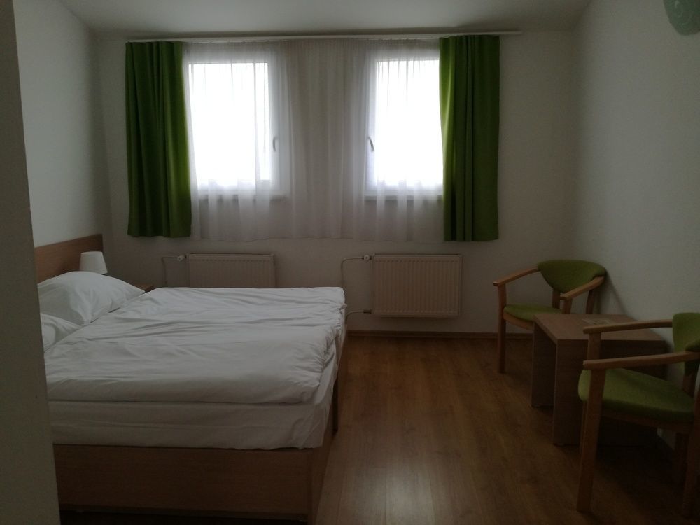 Hotel Rozalka เปซิโนค ภายนอก รูปภาพ